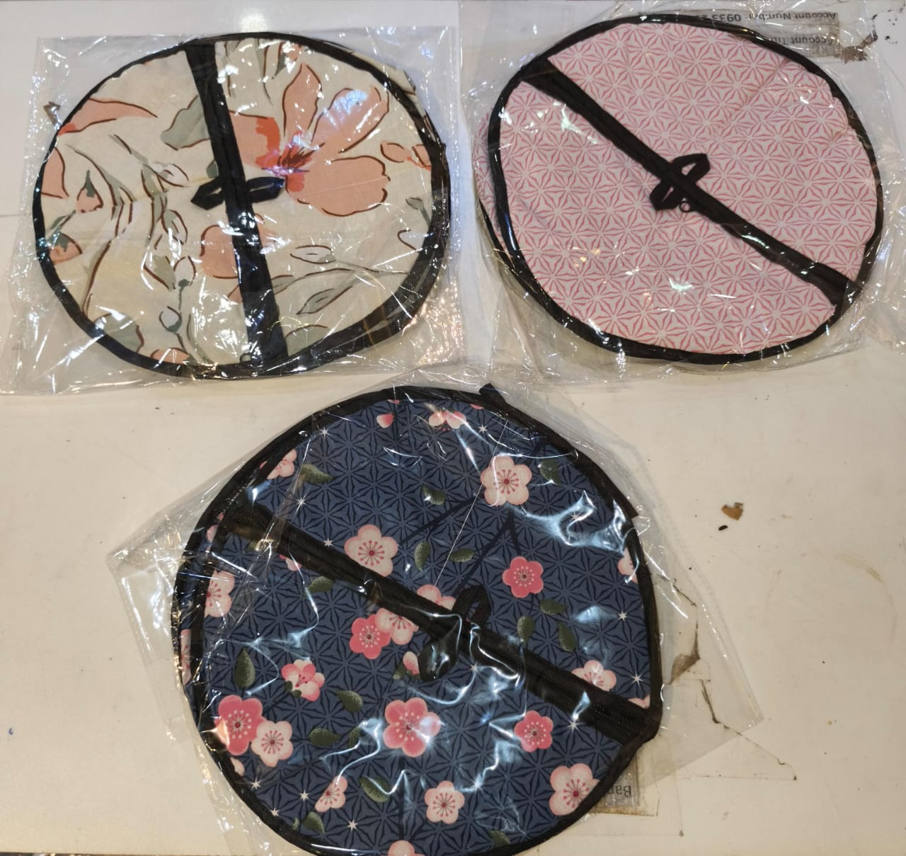 Premium Round Zipper Roti Cover – Insulated Fabric Roti Hotpot & Chapati Warmer with Floral Design