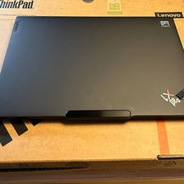 lenovo thinkpad x1 carbon 12 gen