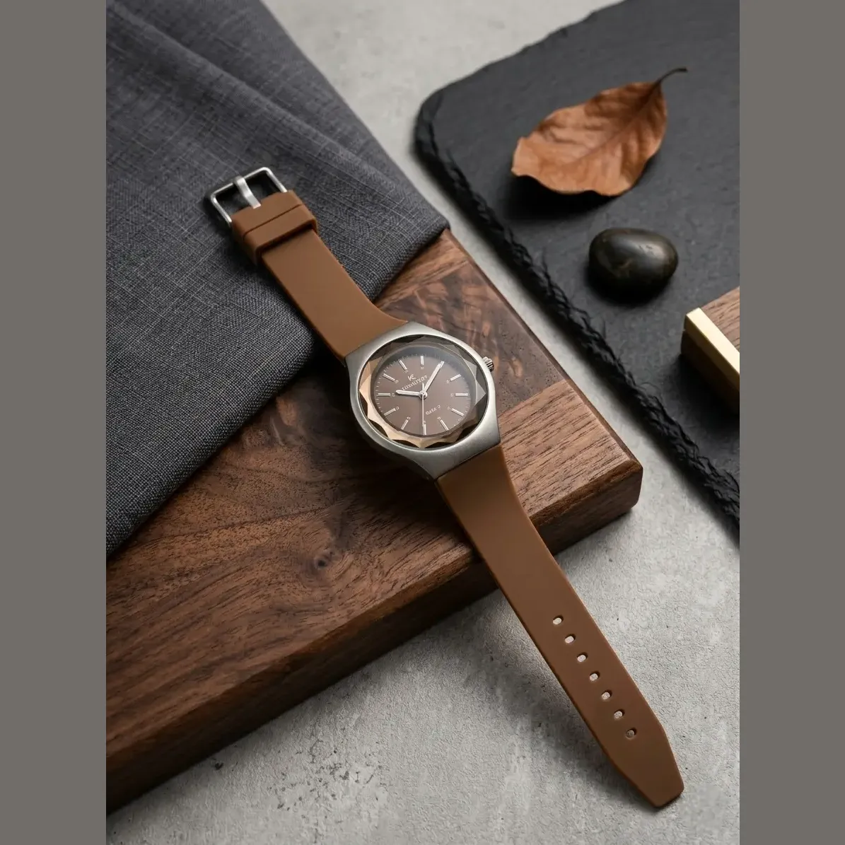 Watch — 4