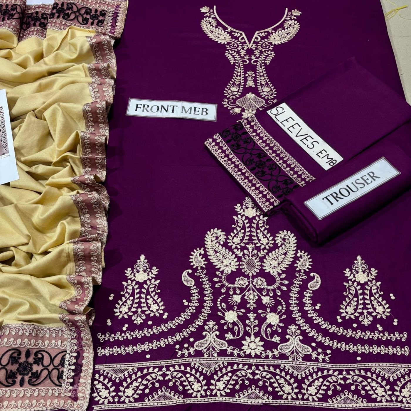 Premium Dhank Embroidered 3pc suit with wool shawl- NF-3007 — photo 4