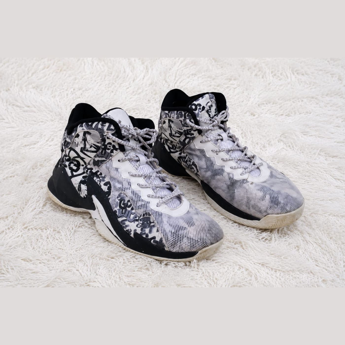 Premium High Top Sneakers — photo 3