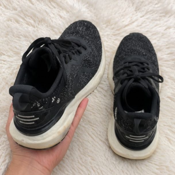 Premium Black Running Shoes — photo 2