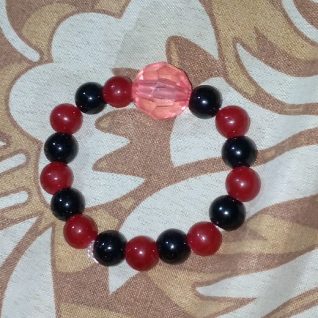 Colorful bead bracelets — photo 8