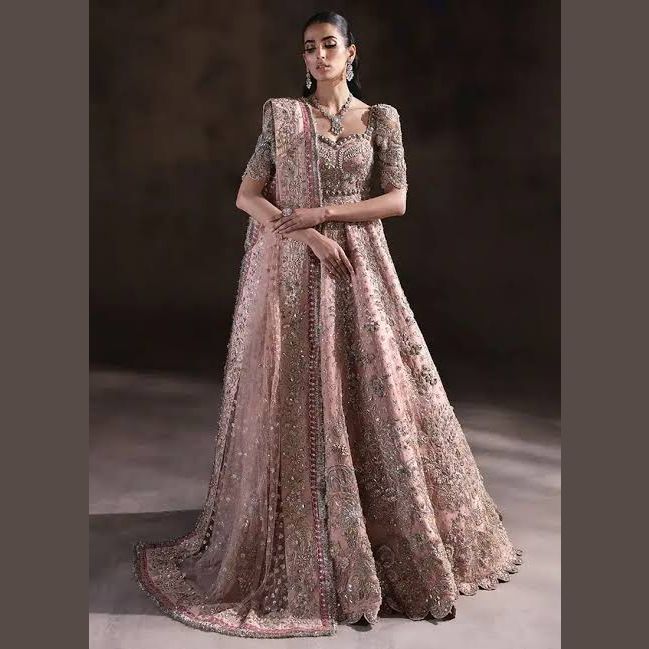 Ladies Suit, stitched — photo 2