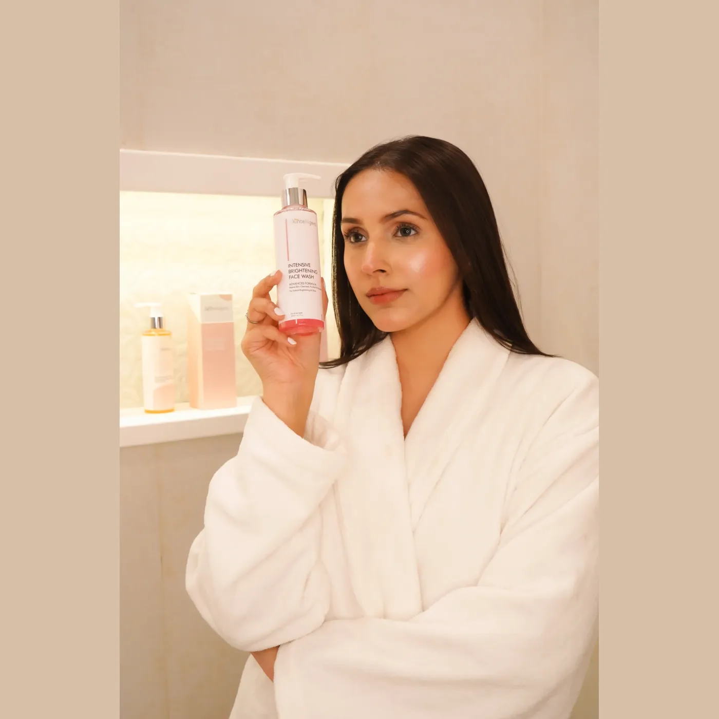 Intensive Brightening Face Wash — photo 3