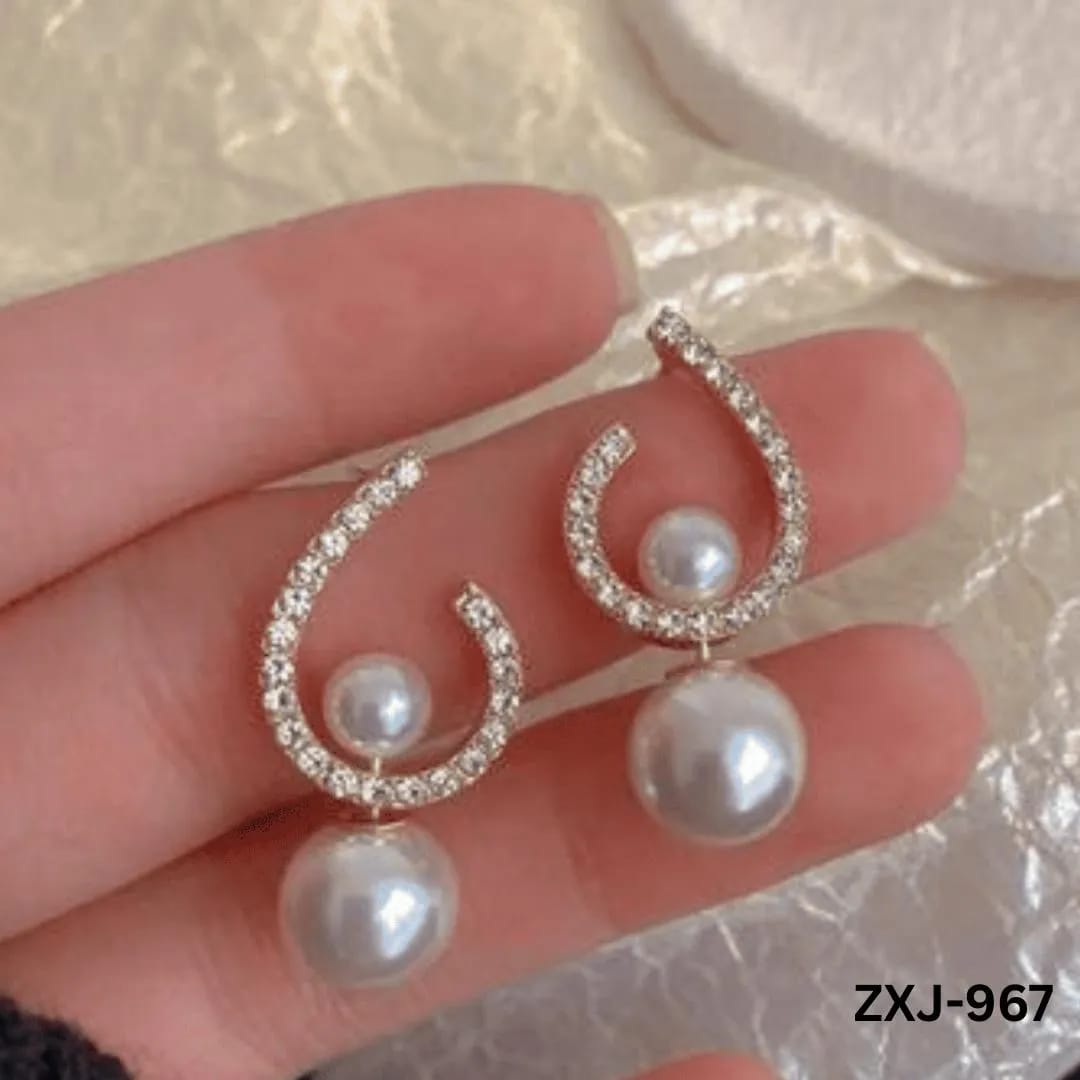 Korean Style Pearl Earrings U-Shape Silver Gold — photo 3